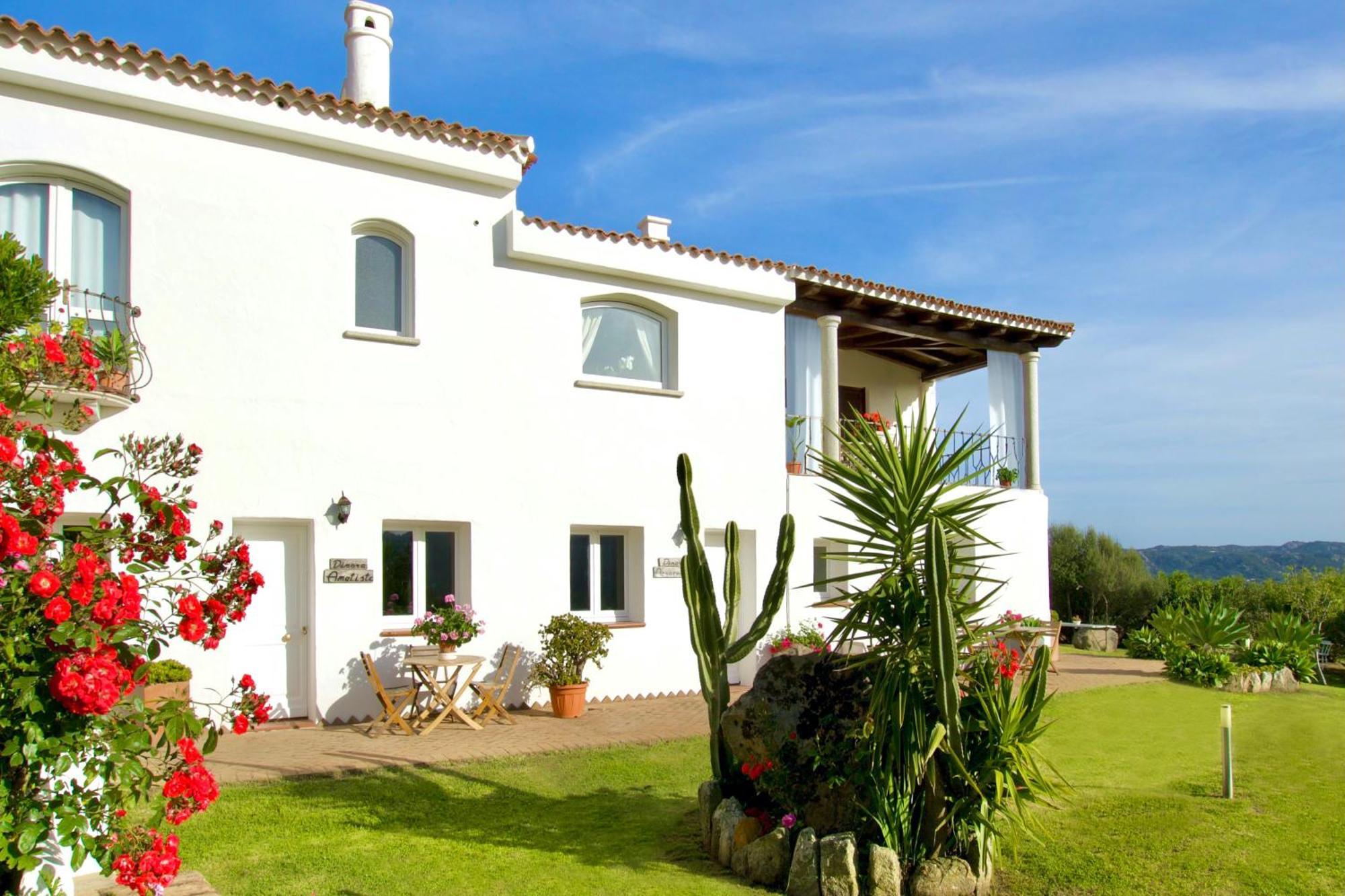 La Dimora di Amaranta Apartment Baja Sardinia Bagian luar foto