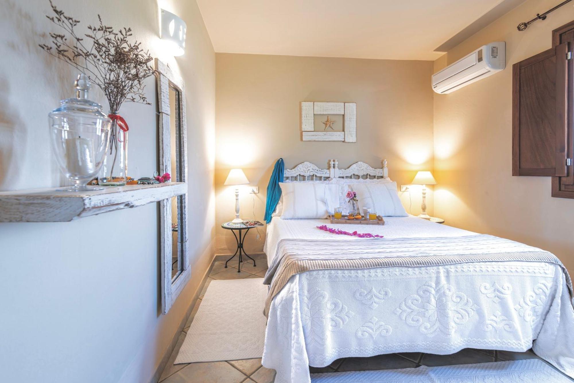 La Dimora di Amaranta Apartment Baja Sardinia Bagian luar foto